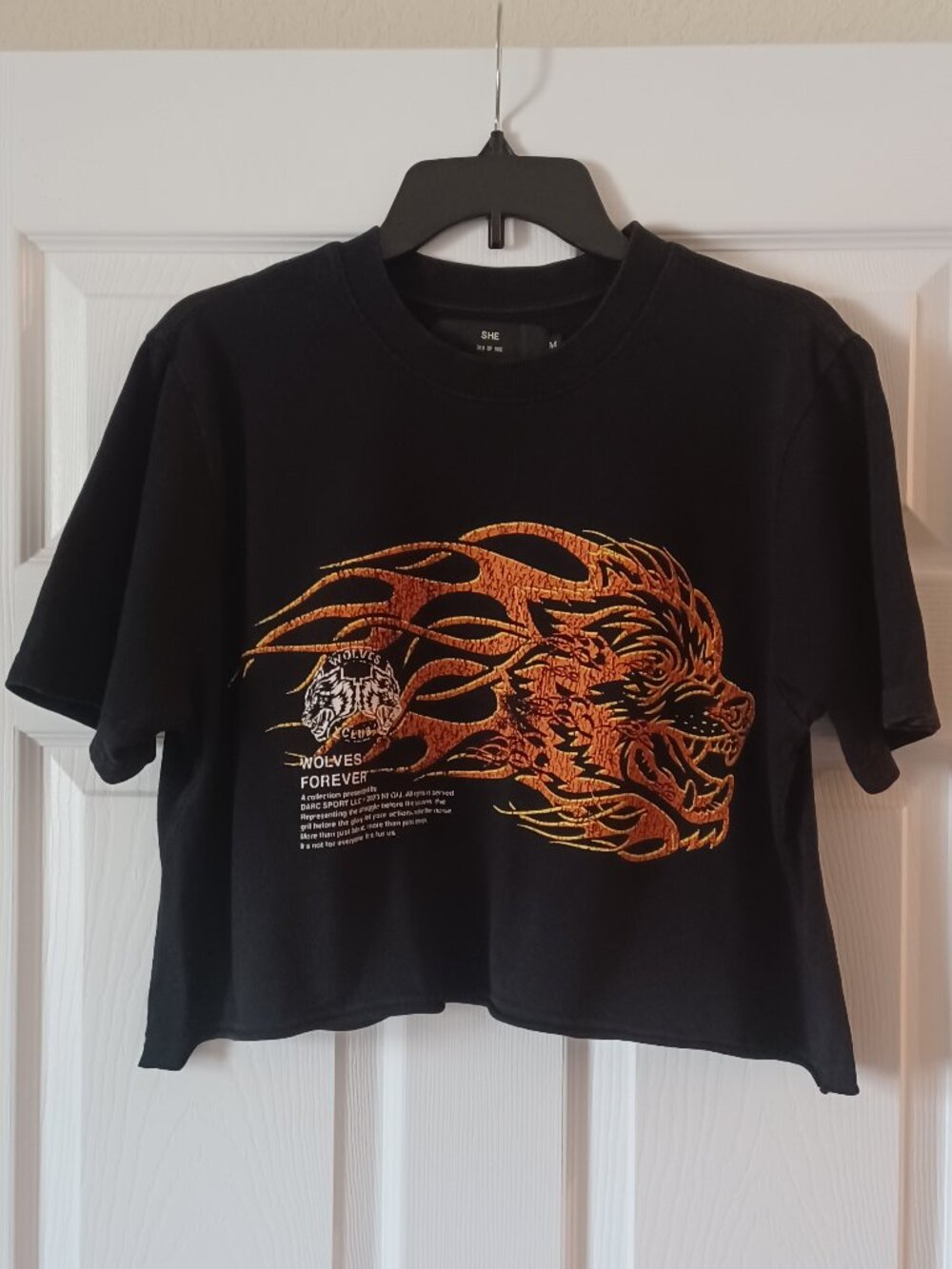 EUC Darc Sport Limited-Edition SHE "Wolves Forever" Cropped Tee Shirt